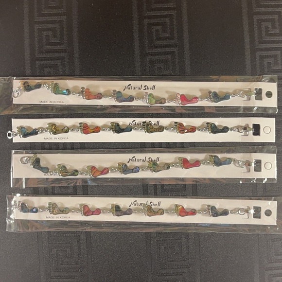 👋 3/$15 FASHION JEWERLY FOOTPRINTS BRACELET ❤️ - Picture 2 of 4